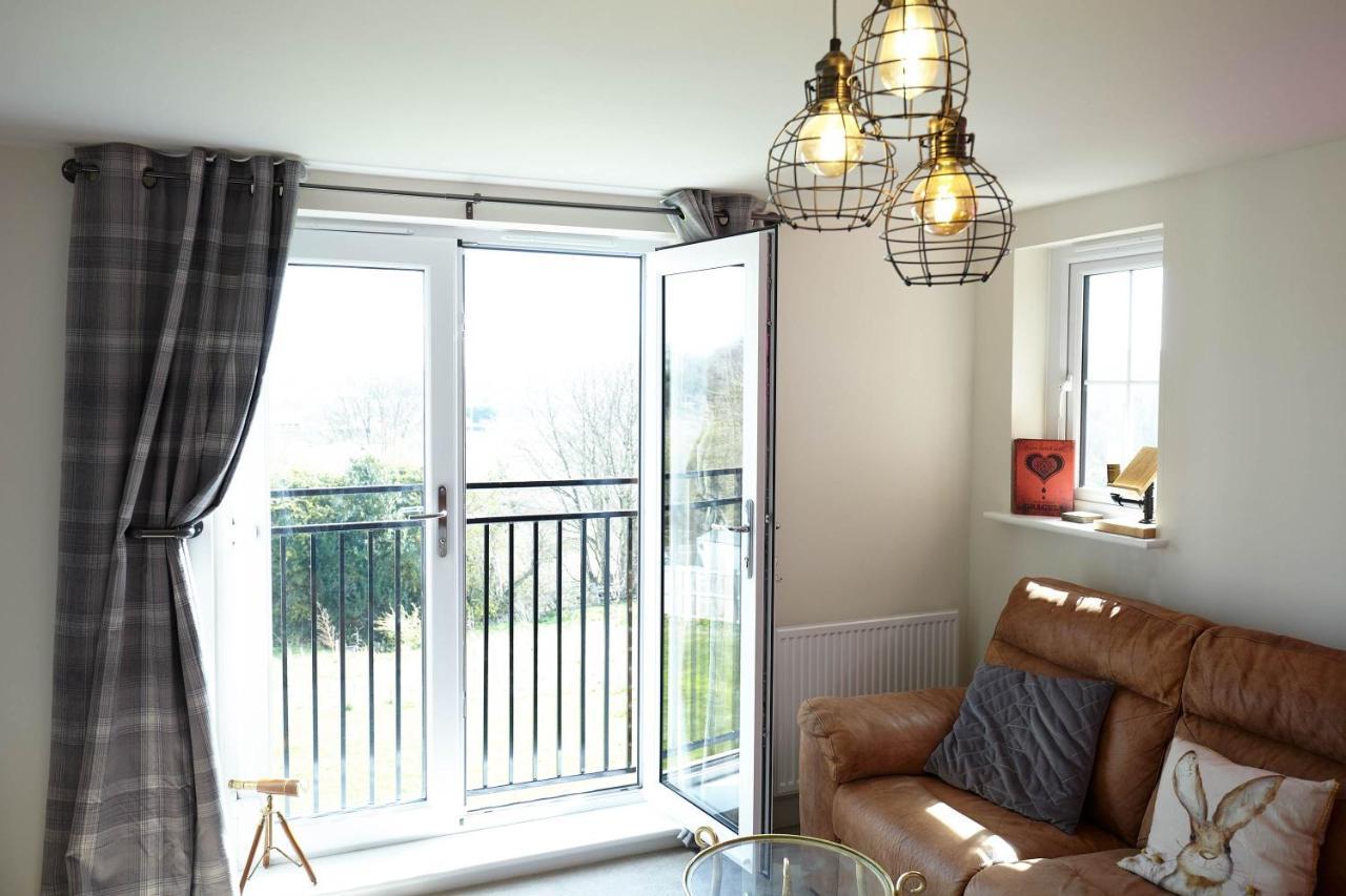 Host & Stay - The Cinder Track Hideaway Whitby Bagian luar foto