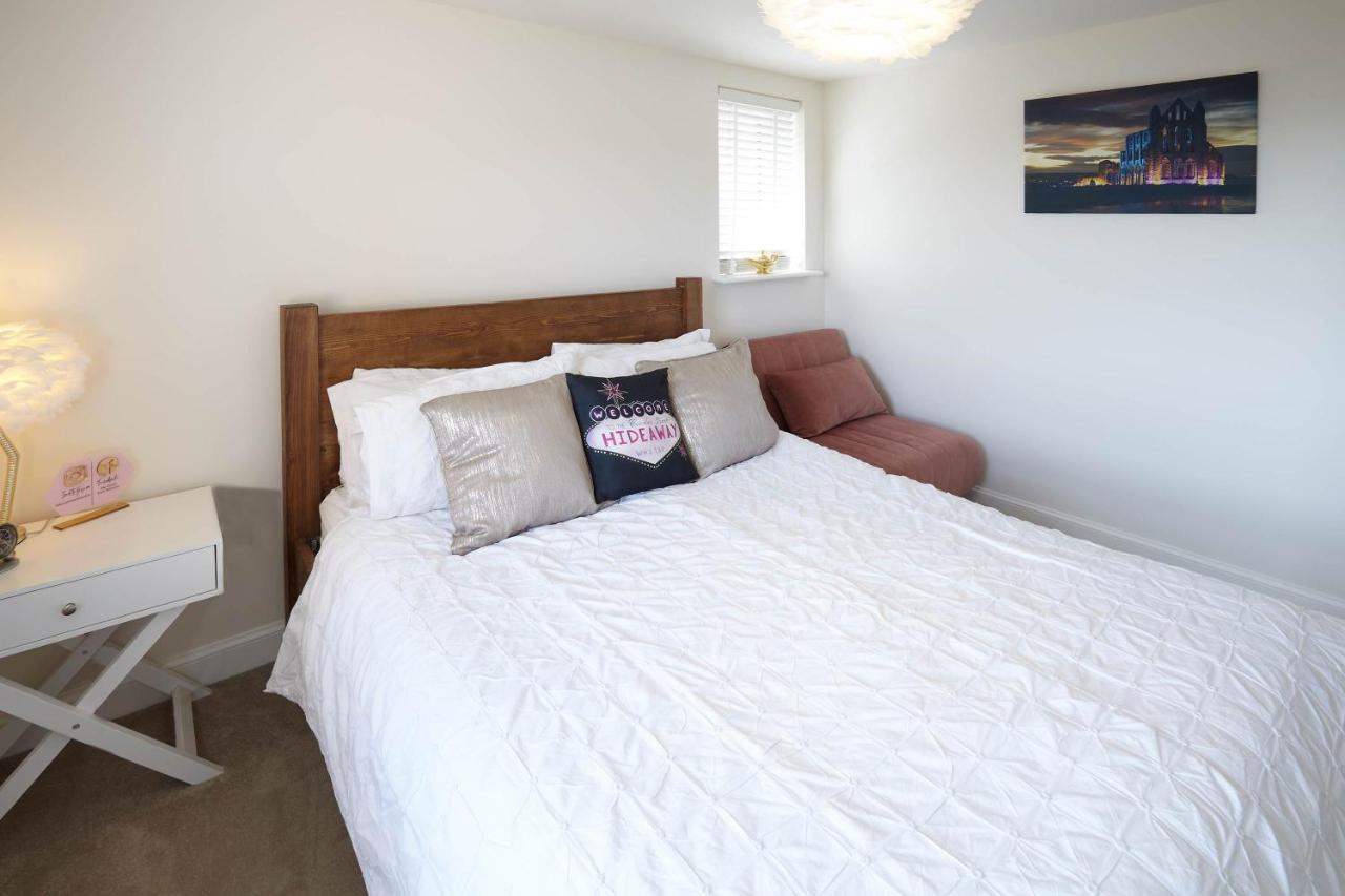 Host & Stay - The Cinder Track Hideaway Whitby Bagian luar foto